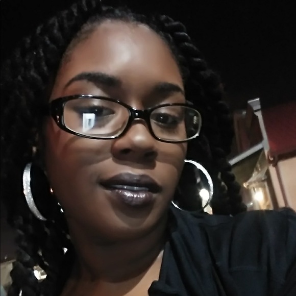 Meet your Posher, Kriss - Picture 1 of 1